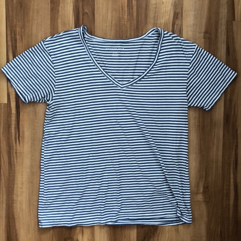 American Eagle T-shirt